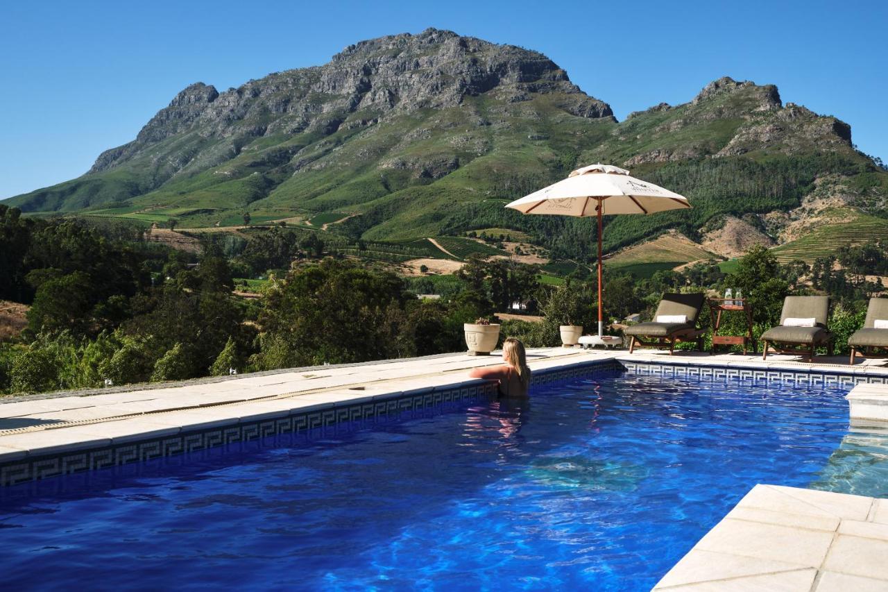Alluvia Boutique Winery & Luxury Accommodation Stellenbosch Luaran gambar View of the Sierra de Aracena
